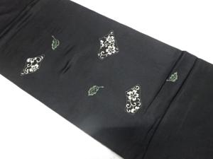 アンティーク　繻子地　花唐草に木の葉模様刺繍昼夜帯（材料）